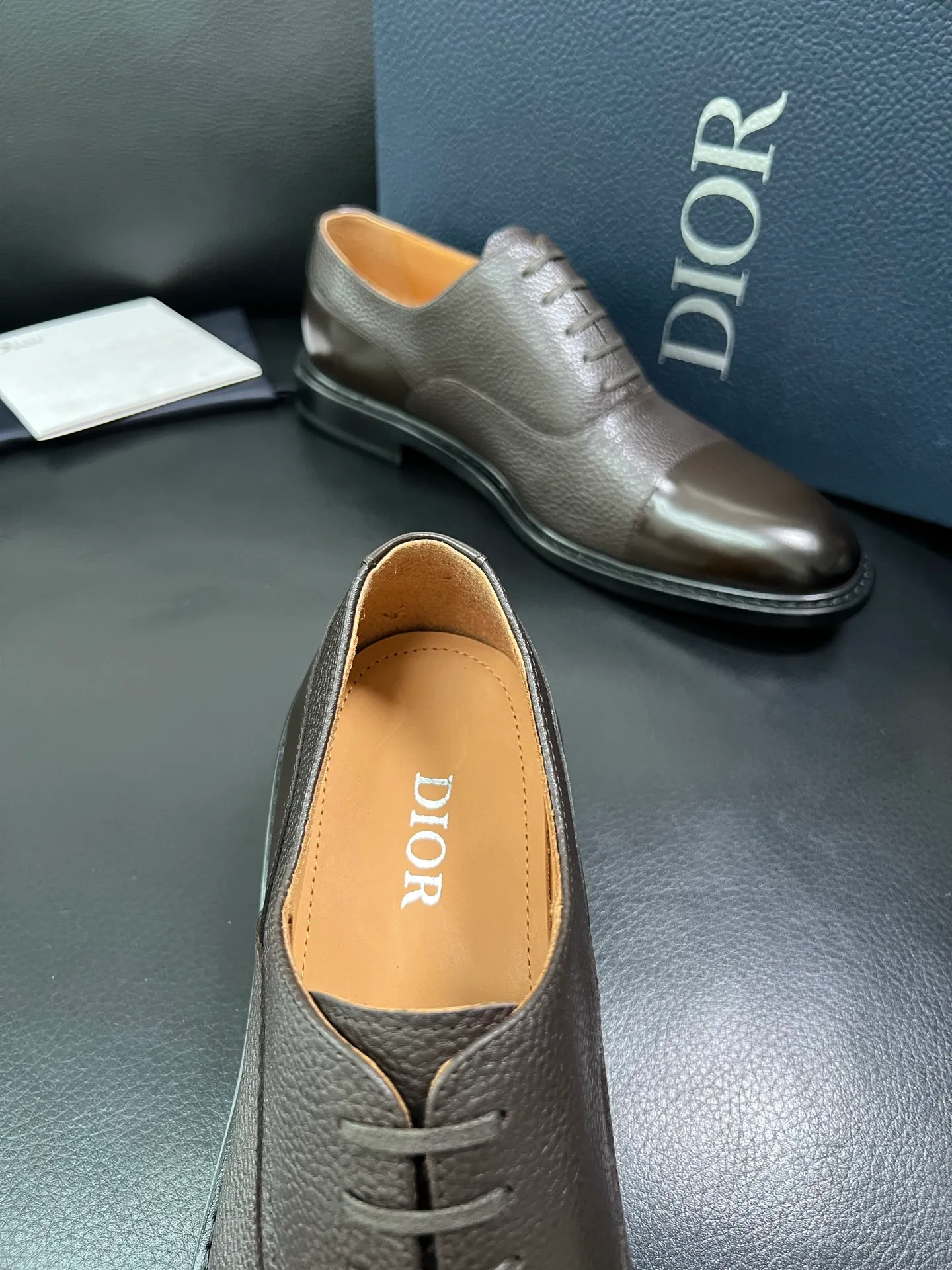 Men's shoes 💰940 Dior top purchasing agent, synchronized with Dior counters, original factory configuration, imported Italian cowhide, fully imported water-dyed cowhide lining, sole: original factory special supply, original sole super comfortable, original factory follow-up order 🔍🔍High quality, welcome to compare, code number 39-44 (can be ordered 38 45 46) 85868